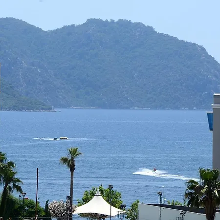 Ξενοδοχείο Elysium 3*