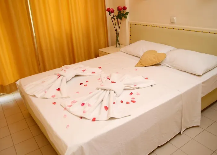 Ξενοδοχείο Elysium Μαρμαρίς