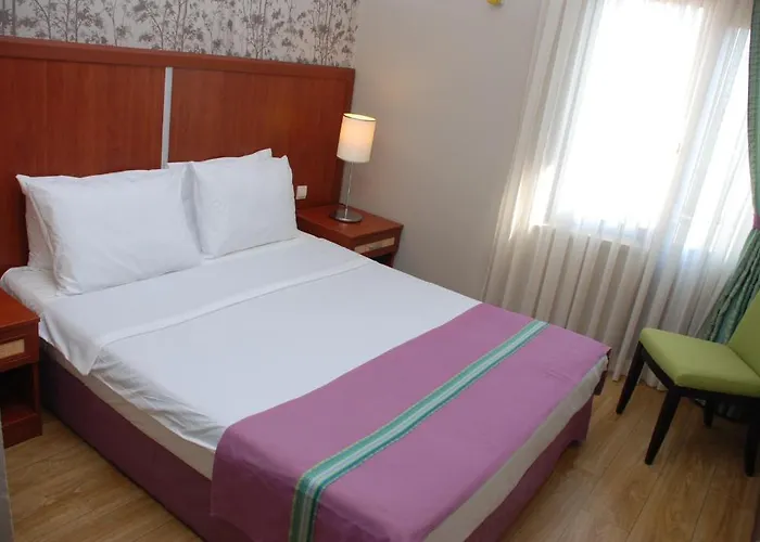 Ξενοδοχείο Elysium 3*