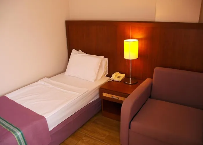 Elysium Μαρμαρίς