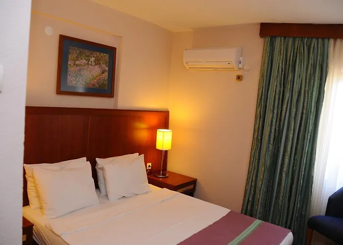 Hotel Elysium